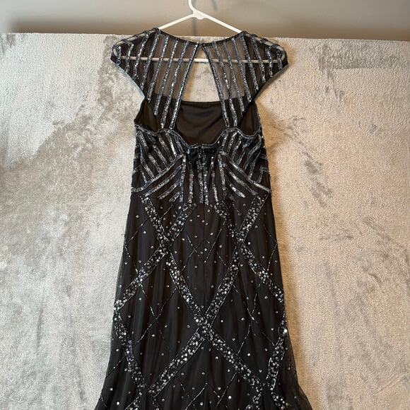 Adrianna Papell Embellished Cut Out Gown‎ Black Silver Beads 8 Elegant Timeless - Picture 7 of 9